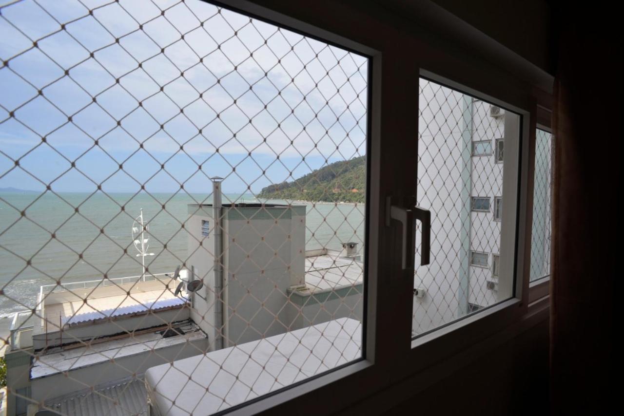 Frente Mar Pe Na Areia, Na Av Atlantica Daire Balneario Camboriu Dış mekan fotoğraf